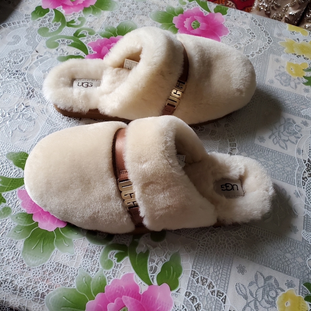 womens slippers